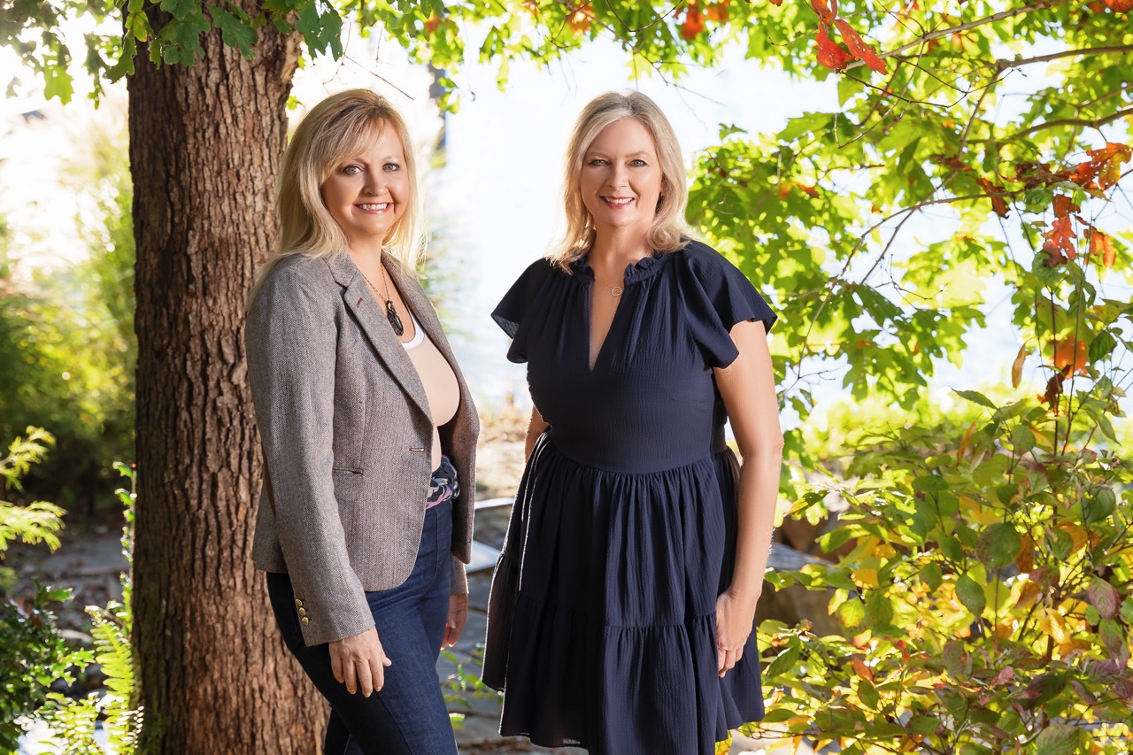 Renae Voda and Gloria Exum — The Gold Collective